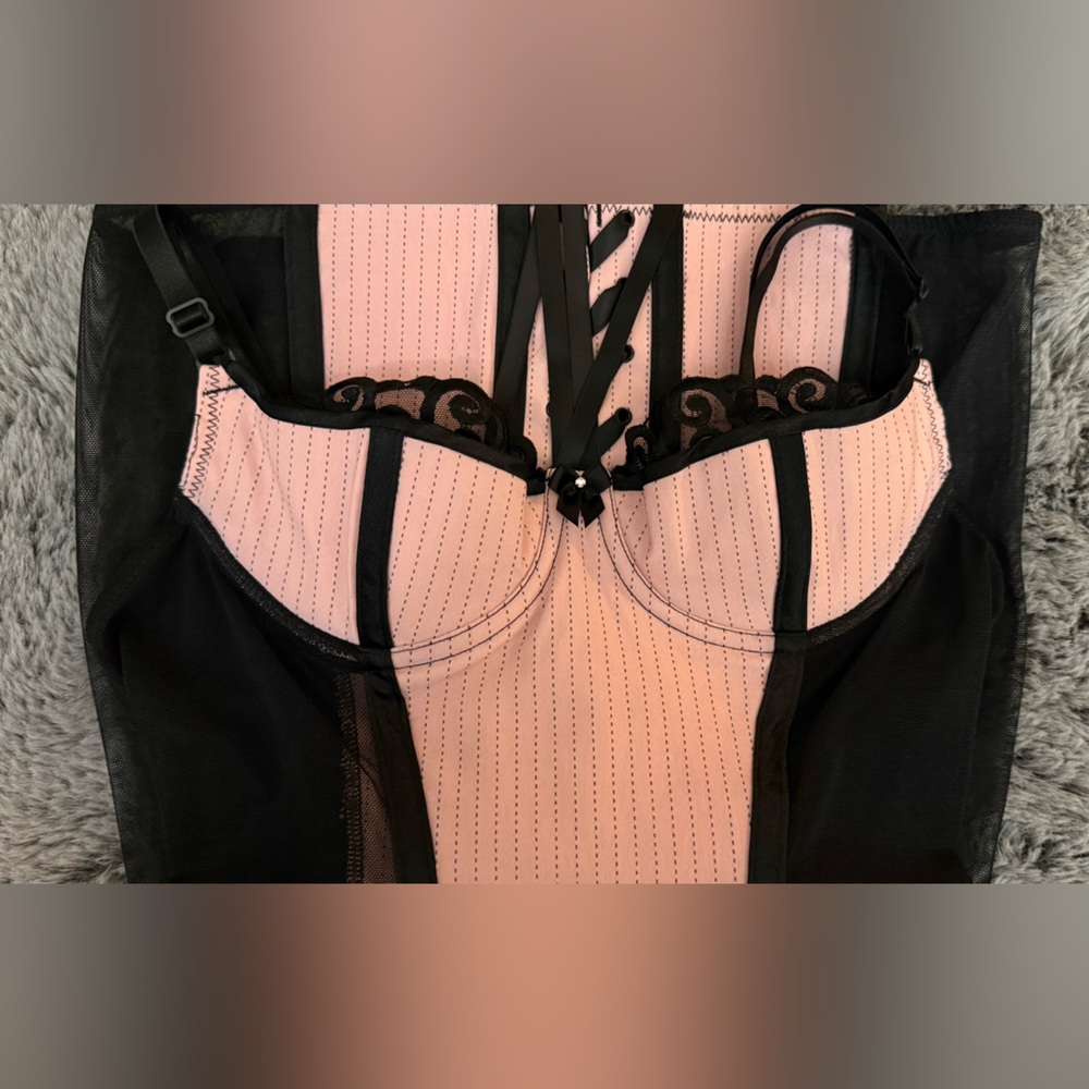 Shirley of Hollywood Pinstripe Corset Dress Size 34 Black & Pink Lingerie Set - Picture 14 of 16